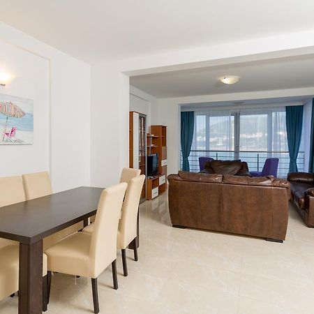Adriatic Raf Apartments Budva Bagian luar foto
