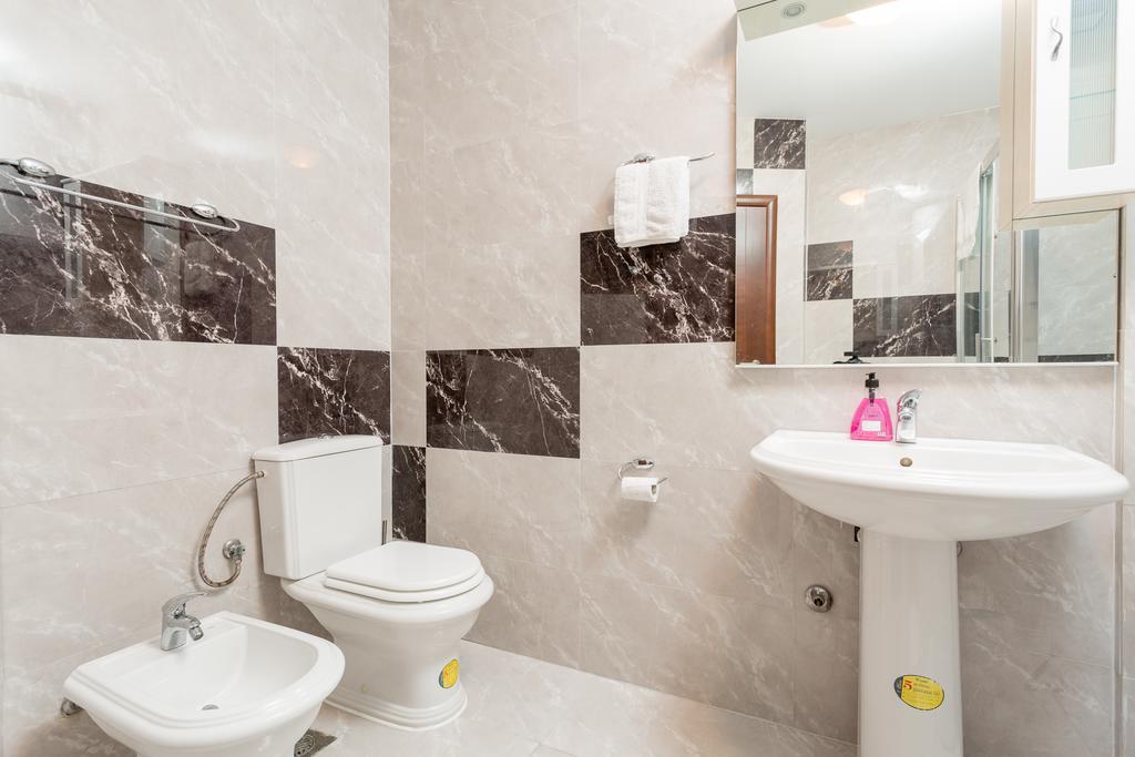 Adriatic Raf Apartments Budva Bagian luar foto