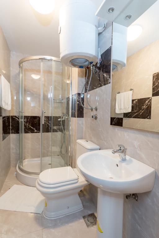 Adriatic Raf Apartments Budva Bagian luar foto