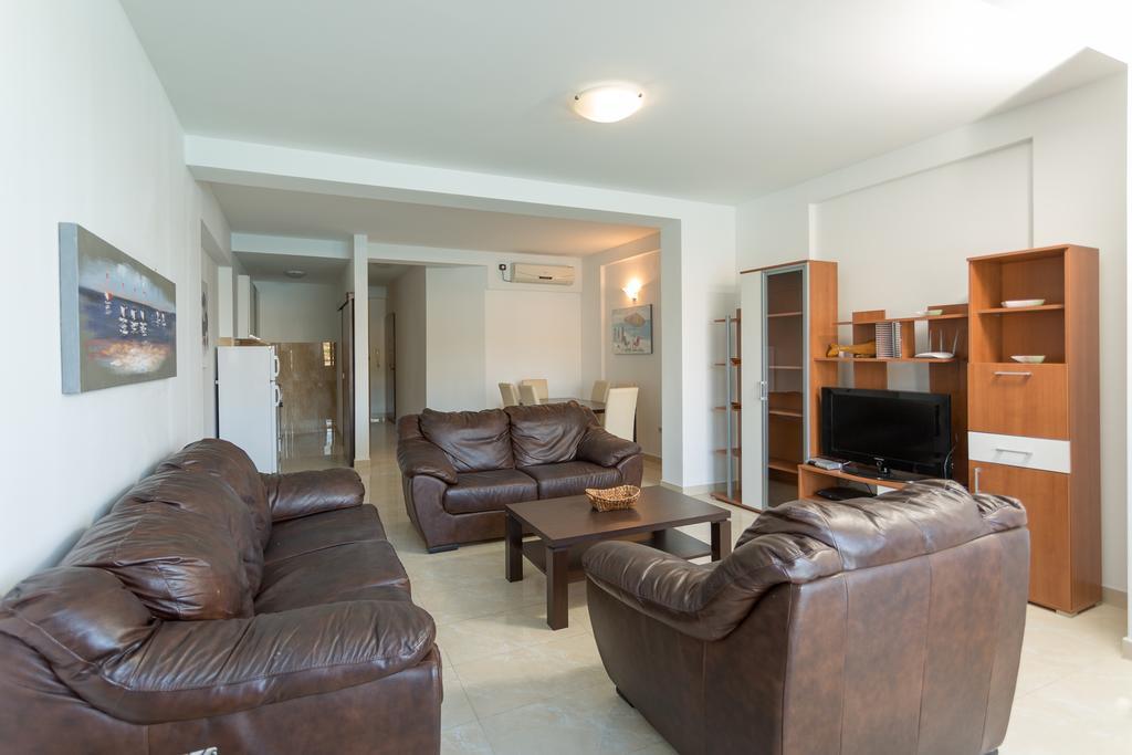 Adriatic Raf Apartments Budva Bagian luar foto