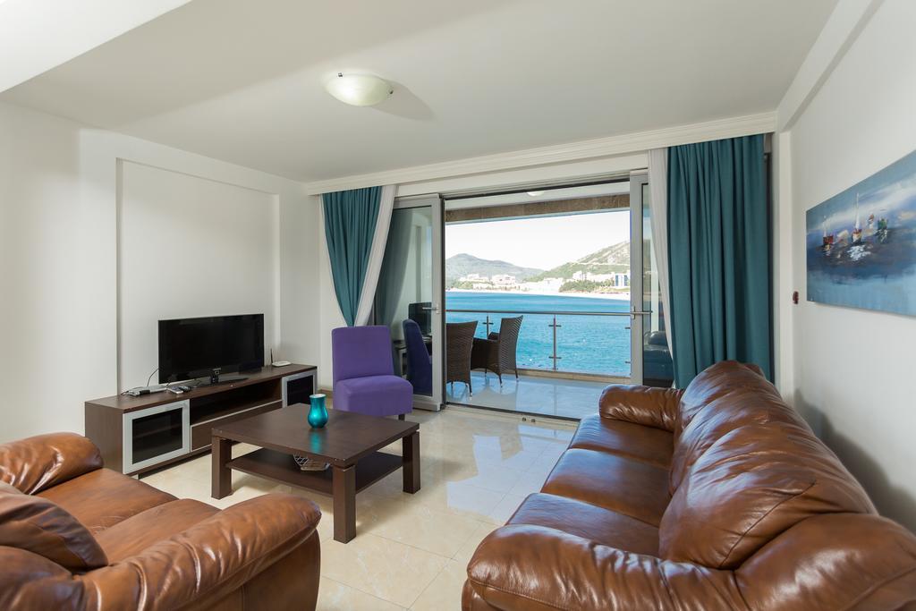 Adriatic Raf Apartments Budva Bagian luar foto